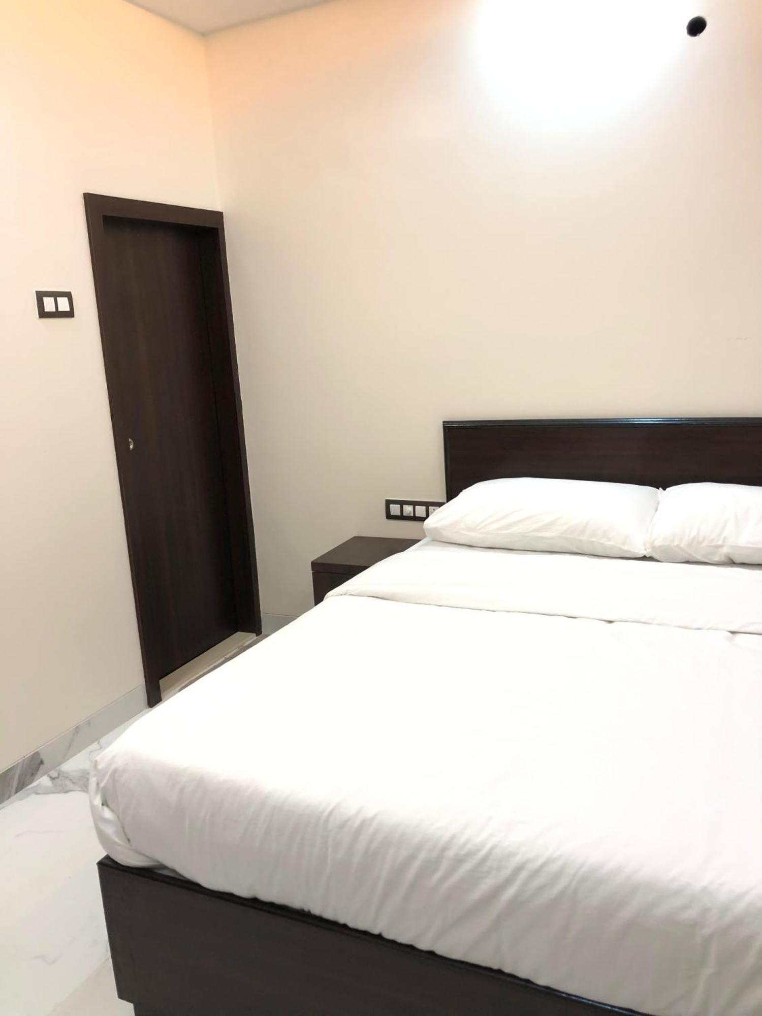 Sameena Guest House Panchgani Exteriör bild